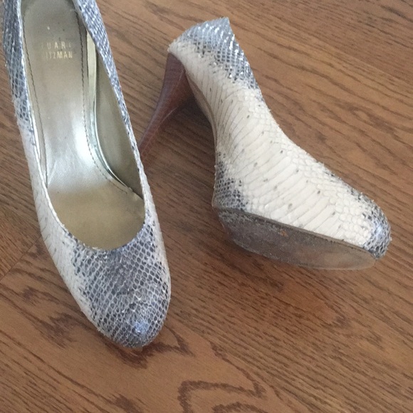 Stuart Weitzman, size 9.5 M, snakeskin - Picture 2 of 4